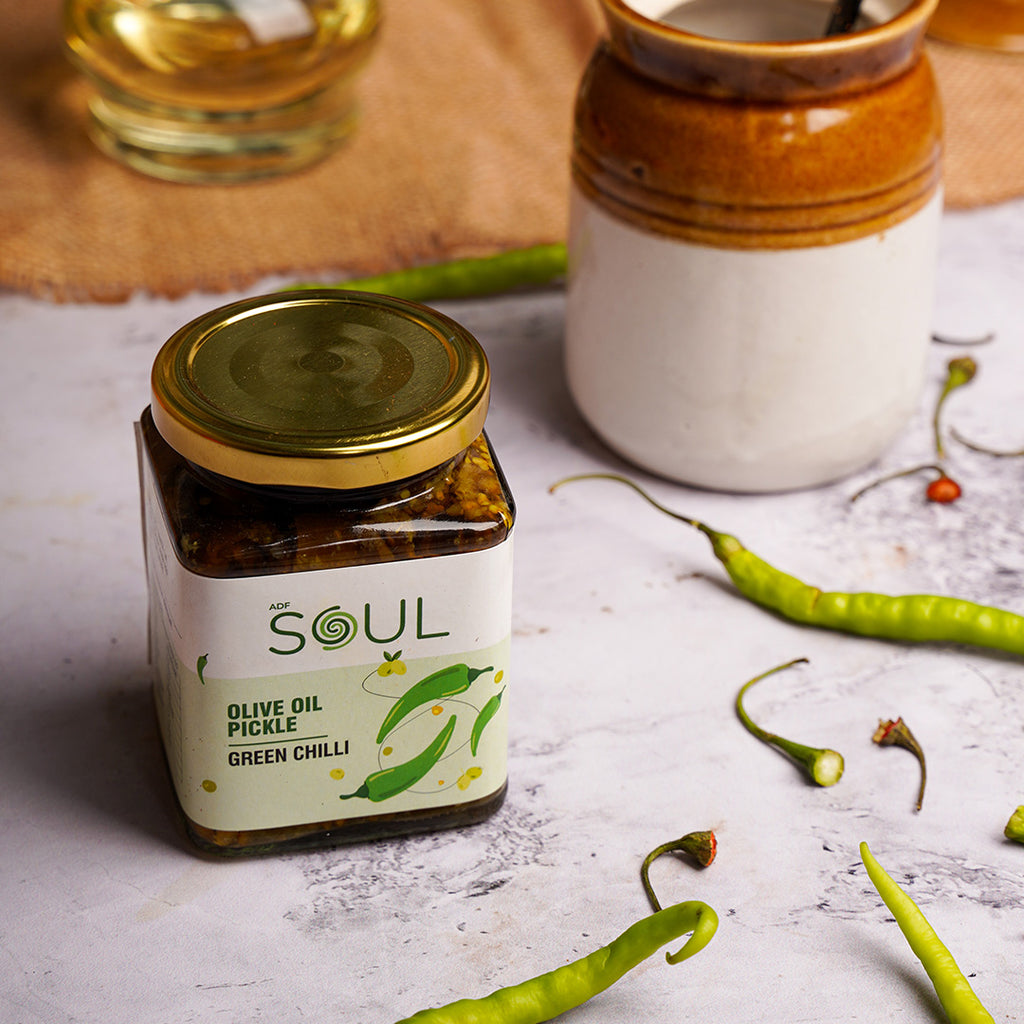 Buy Green Chilli Pickle in Olive Oil Online (265 gms) Soul Foods